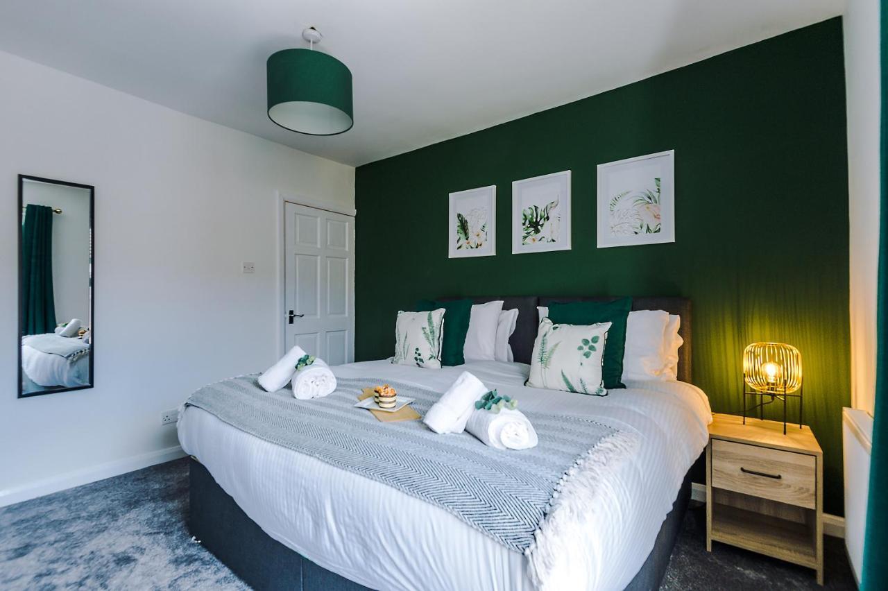 Bright Cottage: Chester City Centre Retreat for 6 Exterior photo